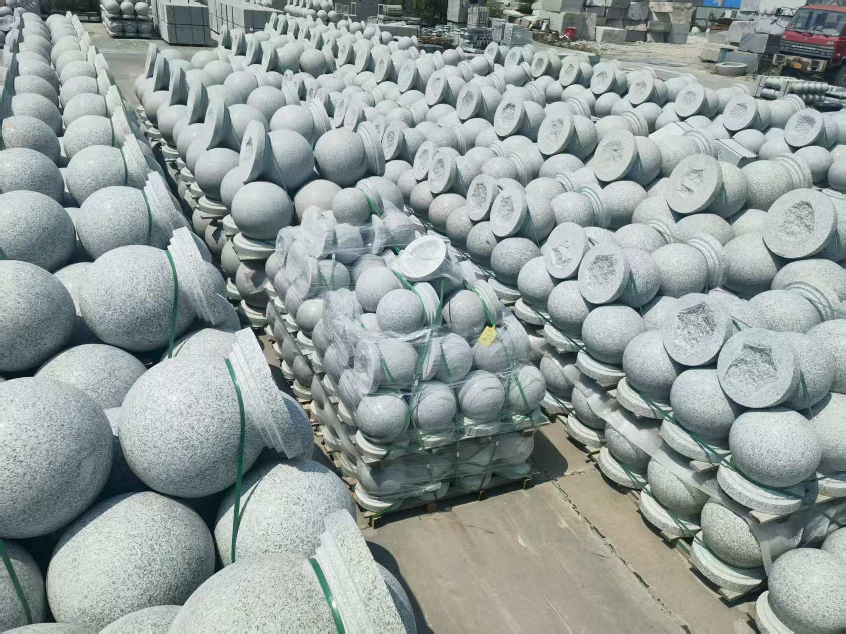 银川 花岗岩实心圆球，石球，挡车球，挡车石，车止石，路障石。