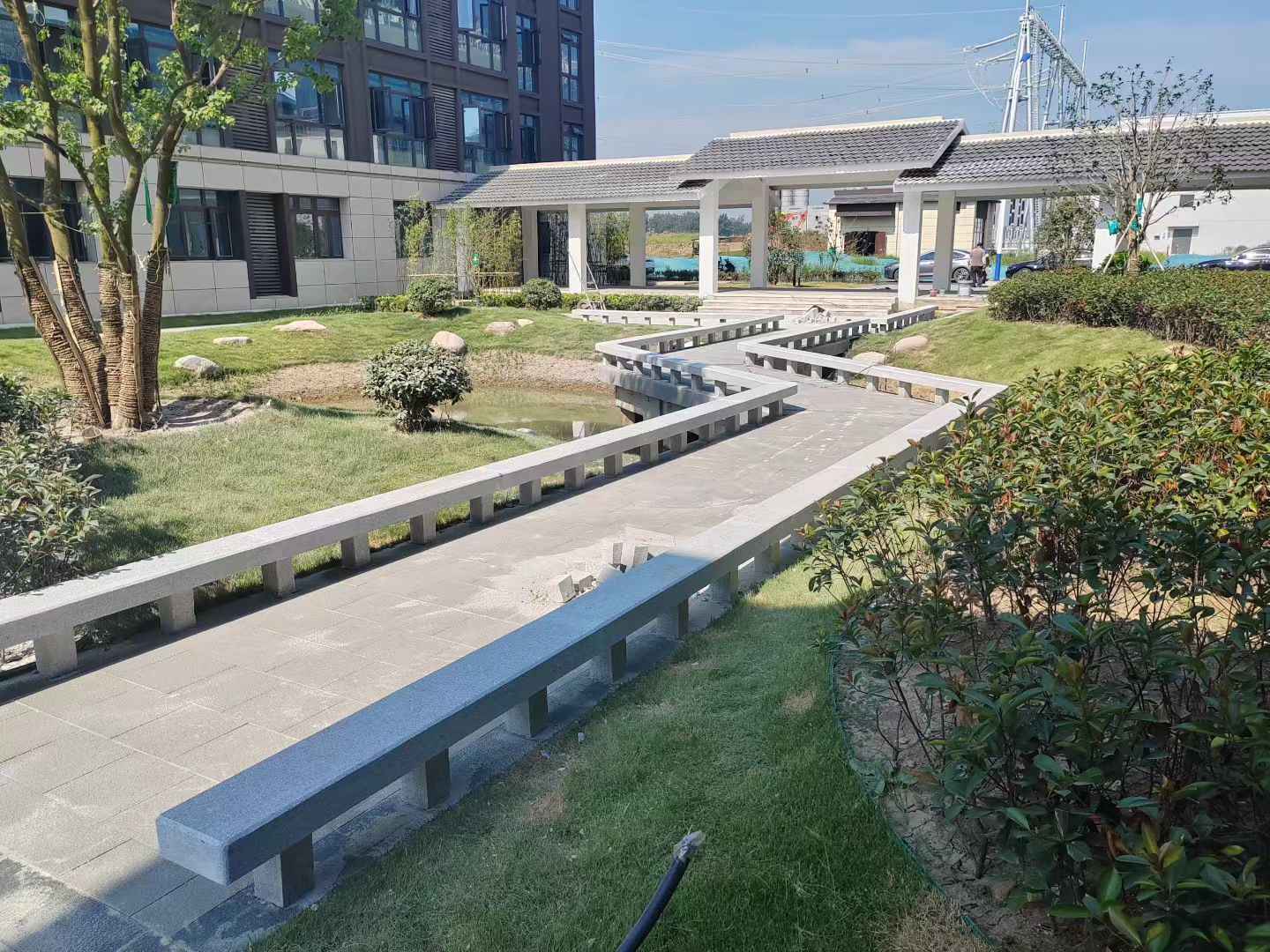 银川 芝麻灰小区坐凳&栏杆安装效果