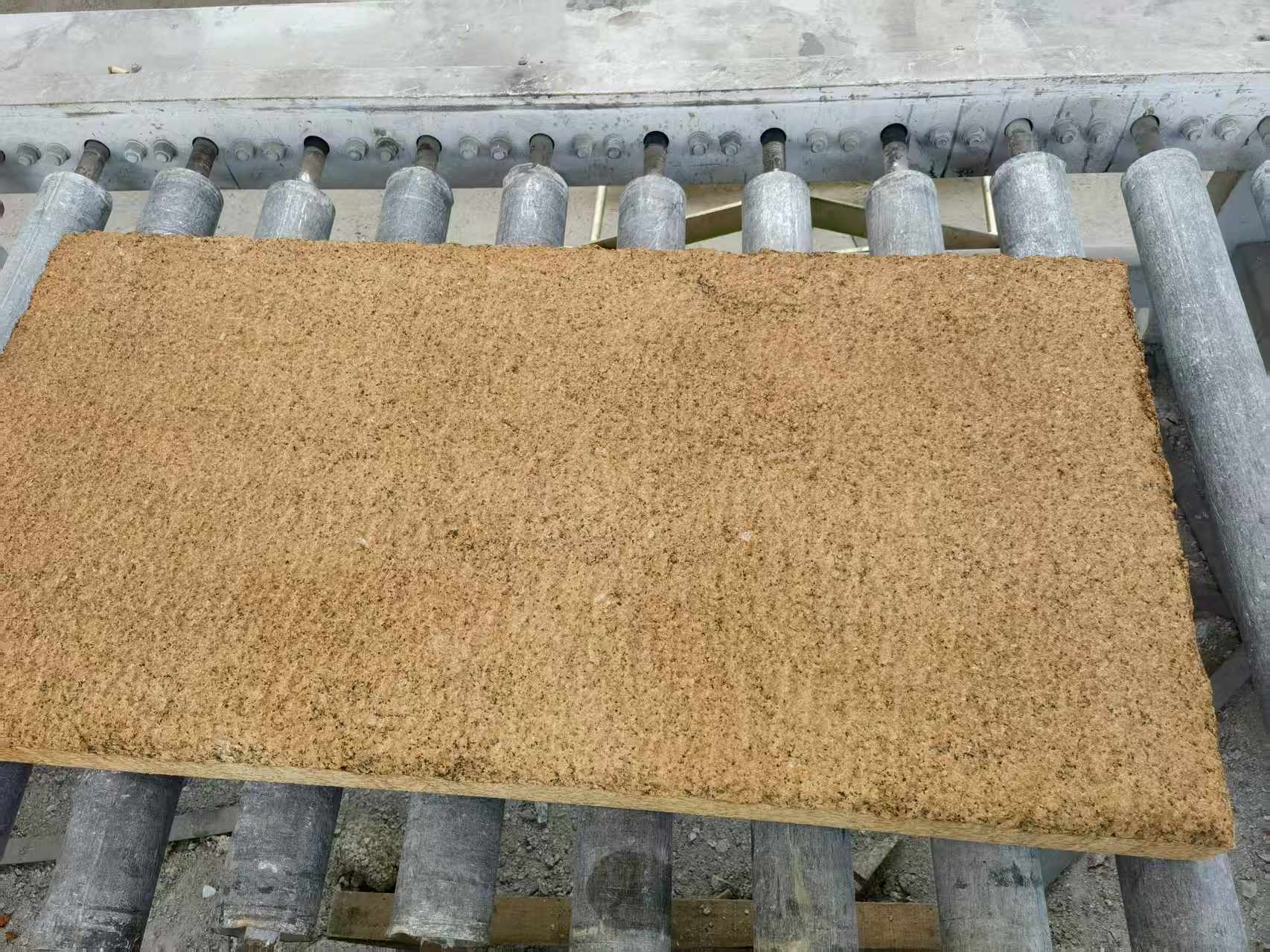 银川 菠萝面老石板，做旧仿古石，流水线生产加工