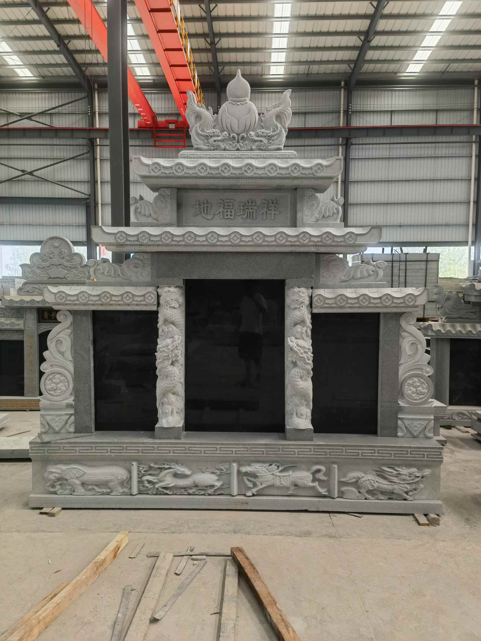 银川 芝麻灰高档墓碑、土墓，一套也支持定做