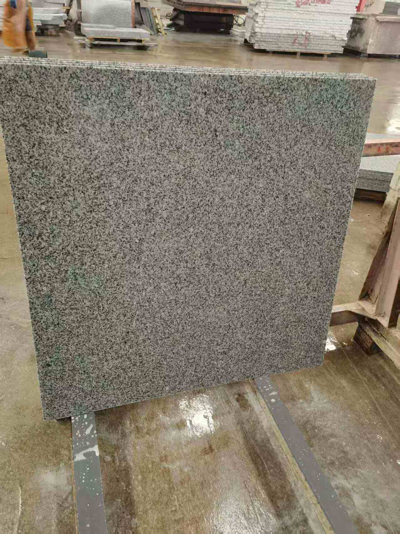 银川 芝麻白光面900*900，高地铁标准